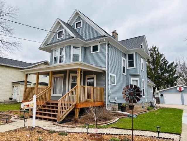 1214 Laurel Avenue, Janesville, WI 53548