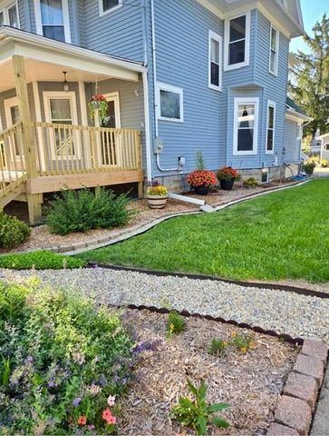 1214 Laurel Avenue, Janesville, WI 53548