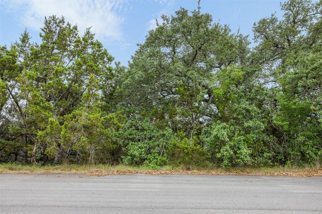 8503 Talon CIR, Lago Vista, TX 78645