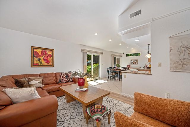 152 Amaya Dr, Folsom, CA 95630