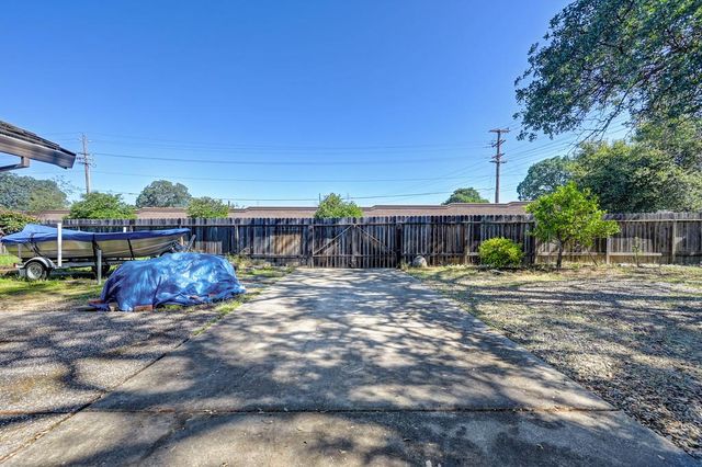 152 Amaya Dr, Folsom, CA 95630