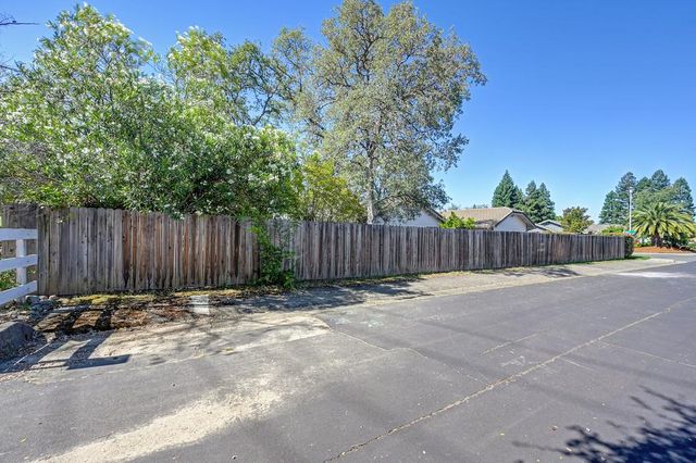 152 Amaya Dr, Folsom, CA 95630