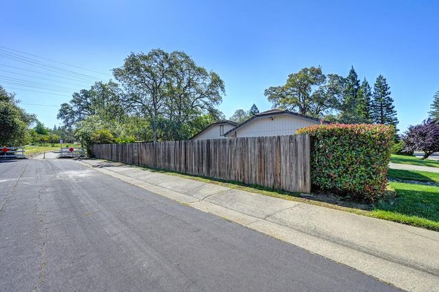 152 Amaya Dr, Folsom, CA 95630