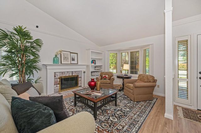 152 Amaya Dr, Folsom, CA 95630