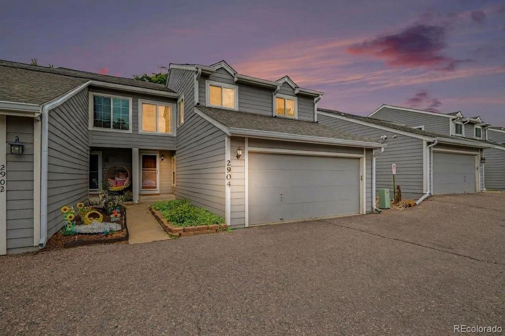 2904 S Scranton Street, Aurora, CO 80014
