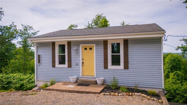 57087 Ferryview Road, Martins Ferry, OH 43935