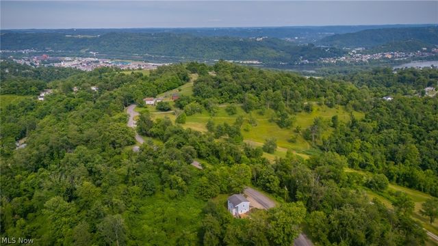 57087 Ferryview Road, Martins Ferry, OH 43935