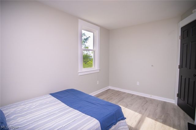 57087 Ferryview Road, Martins Ferry, OH 43935