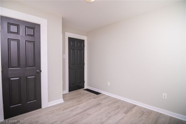 57087 Ferryview Road, Martins Ferry, OH 43935
