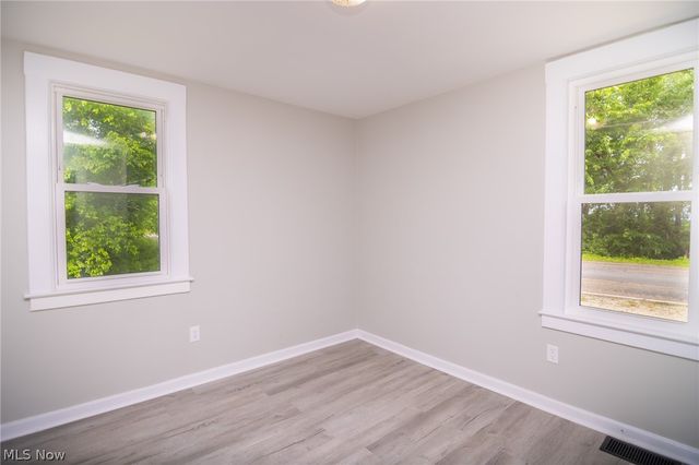 57087 Ferryview Road, Martins Ferry, OH 43935
