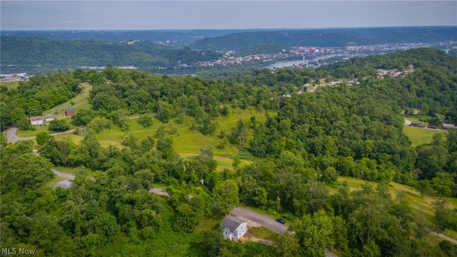 57087 Ferryview Road, Martins Ferry, OH 43935