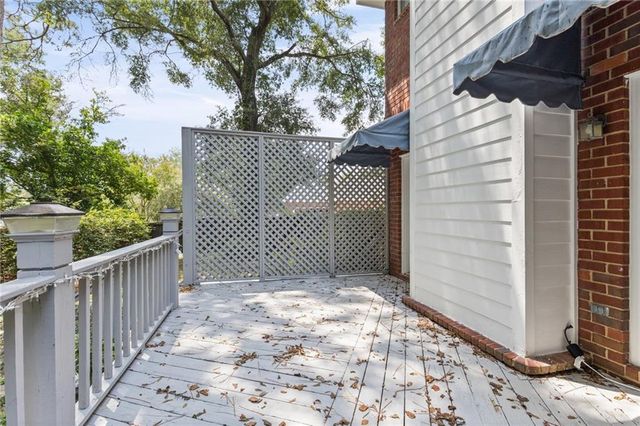 6300 Hillcrest Oaks Drive, Mobile, AL 36693