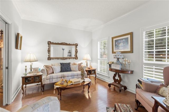 6300 Hillcrest Oaks Drive, Mobile, AL 36693
