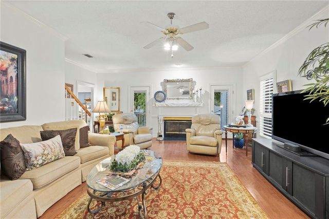6300 Hillcrest Oaks Drive, Mobile, AL 36693