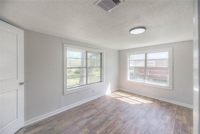 615 E 1st Street, Groveton, TX 75845