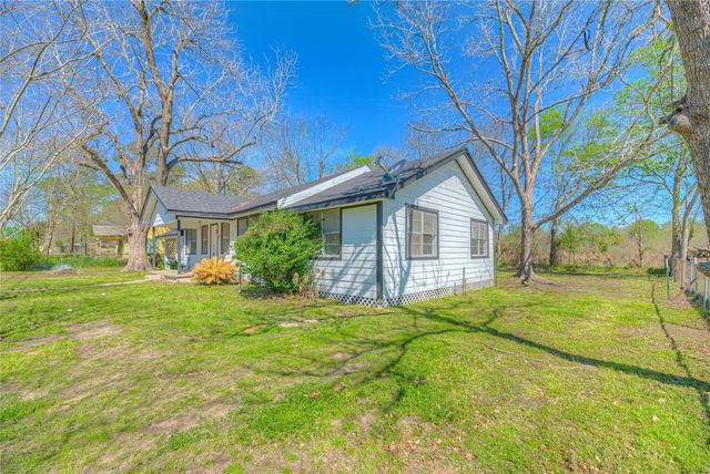615 E 1st Street, Groveton, TX 75845