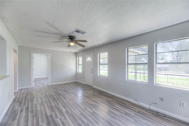 615 E 1st Street, Groveton, TX 75845