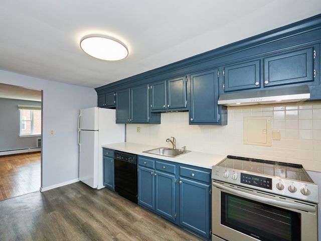 49 Colborne Rd 5, Boston, MA 02135