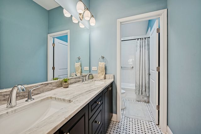 1605 Elmdale Avenue, Glenview, IL 60026