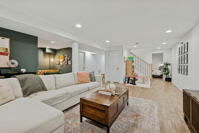 1605 Elmdale Avenue, Glenview, IL 60026