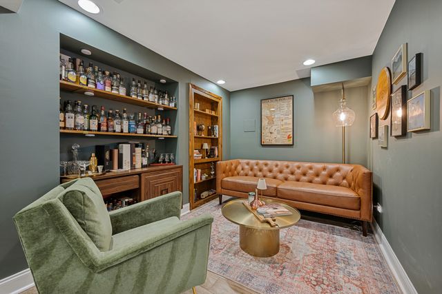 1605 Elmdale Avenue, Glenview, IL 60026