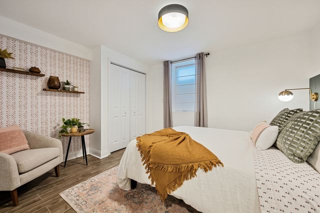 1605 Elmdale Avenue, Glenview, IL 60026