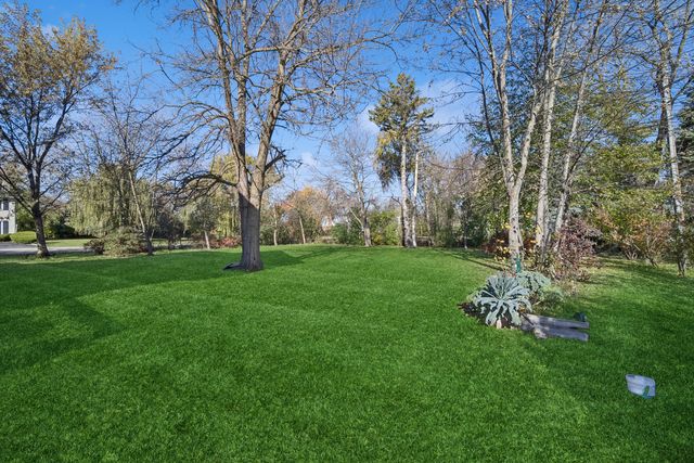 1605 Elmdale Avenue, Glenview, IL 60026