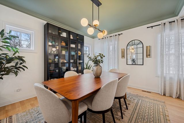 1605 Elmdale Avenue, Glenview, IL 60026