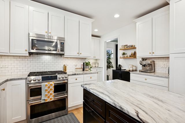 1605 Elmdale Avenue, Glenview, IL 60026