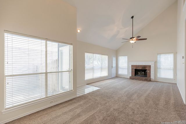 5834 spring, San Antonio, TX 78247