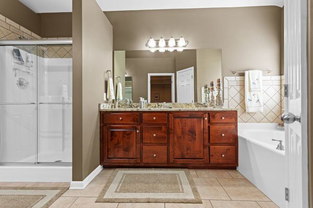 1315 Morlinty Ct, Columbia, TN 38401