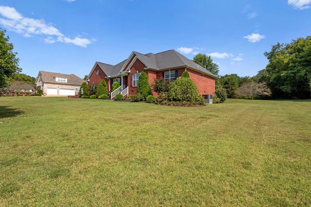 1315 Morlinty Ct, Columbia, TN 38401