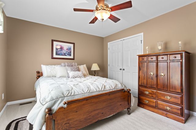 1315 Morlinty Ct, Columbia, TN 38401