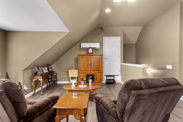 1315 Morlinty Ct, Columbia, TN 38401