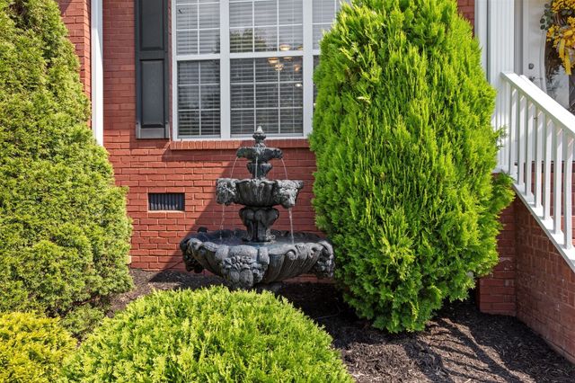 1315 Morlinty Ct, Columbia, TN 38401