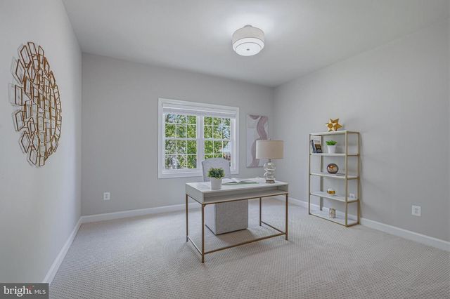 6804 DEAN DR, Mclean, VA 22101