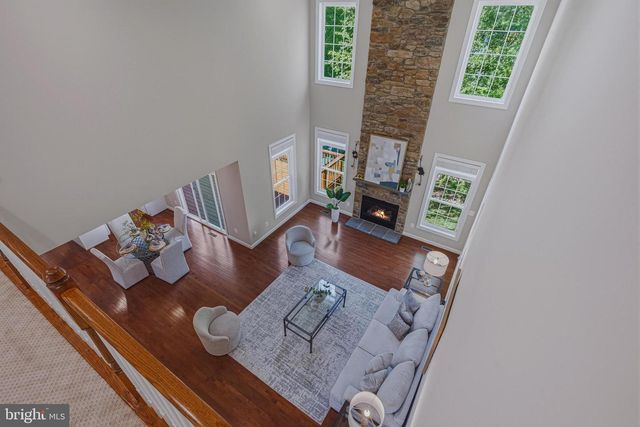 6804 DEAN DR, Mclean, VA 22101