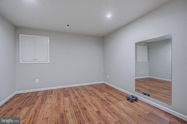 6804 DEAN DR, Mclean, VA 22101