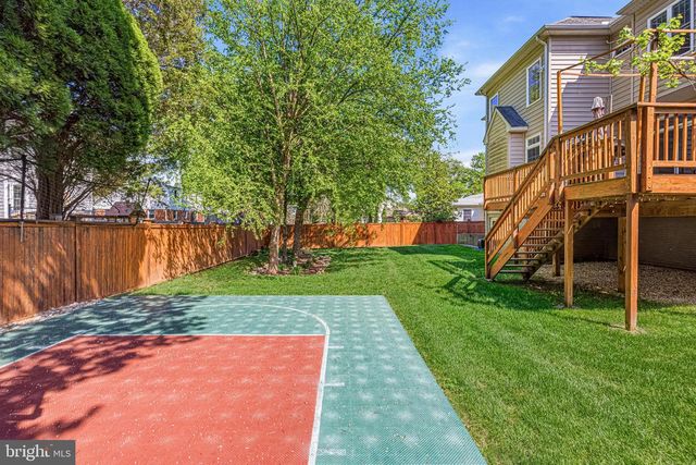 6804 DEAN DR, Mclean, VA 22101