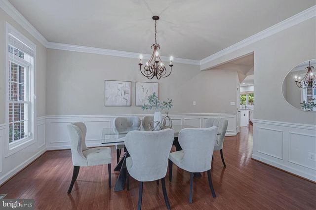 6804 DEAN DR, Mclean, VA 22101