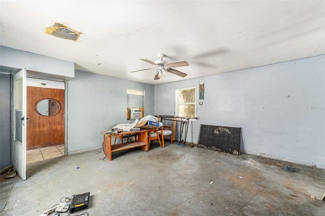 11768 N GATLEN AVENUE, Dunnellon, FL 34433