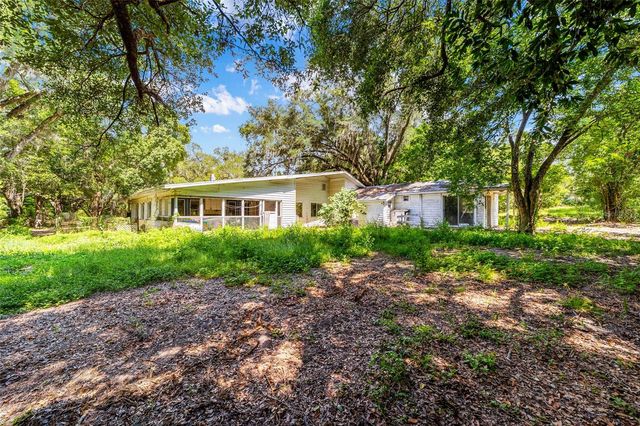 11768 N GATLEN AVENUE, Dunnellon, FL 34433