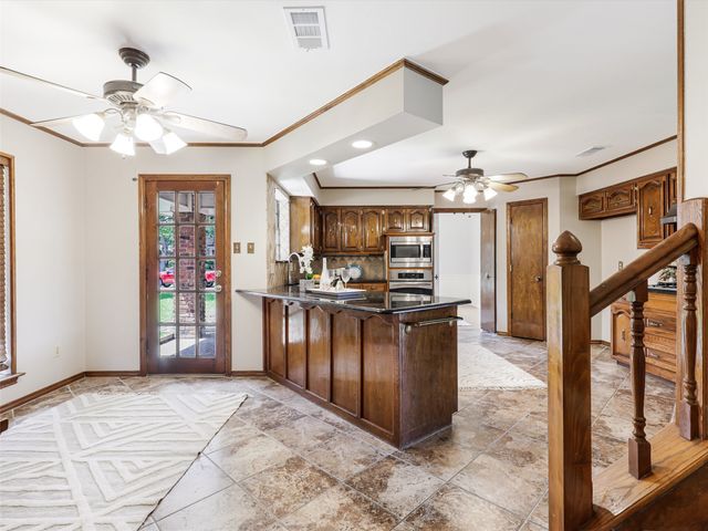 1512 Faringdon Drive, Plano, TX 75075