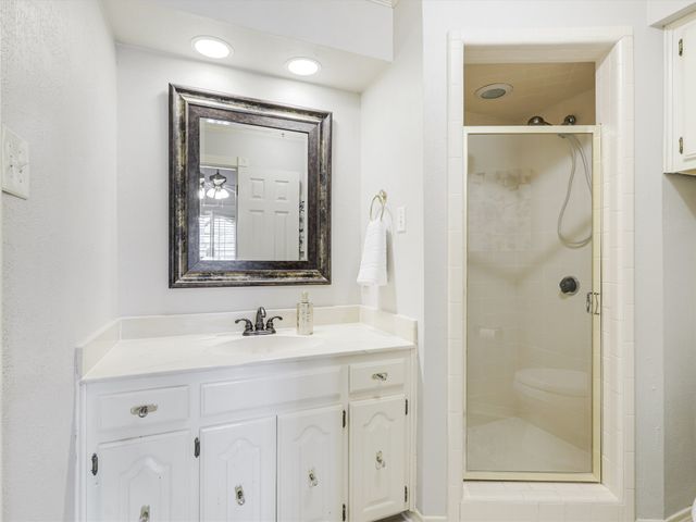 1512 Faringdon Drive, Plano, TX 75075