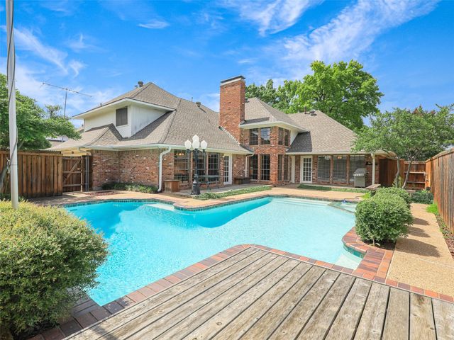 1512 Faringdon Drive, Plano, TX 75075