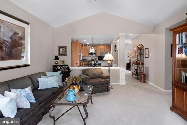 17 PENNINGTON CT, Delanco, NJ 08075