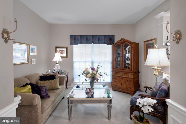 17 PENNINGTON CT, Delanco, NJ 08075