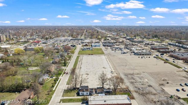 5689 Brandt Street, Garden City, MI 48135