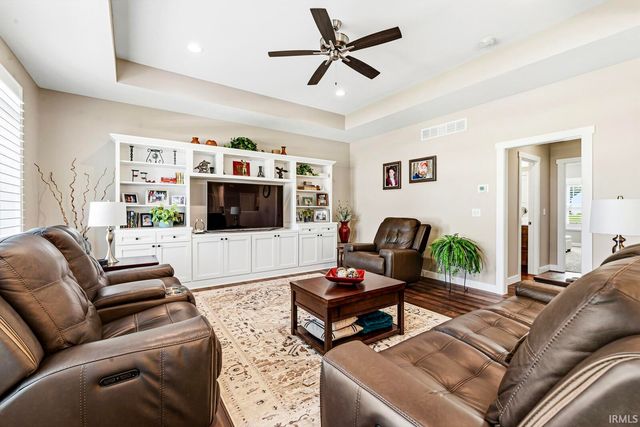 1237 Keady Court, South Bend, IN 46614