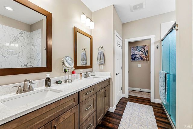 1237 Keady Court, South Bend, IN 46614